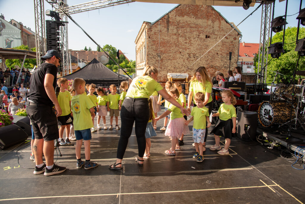 [VIDEO] Mališani Dječjeg vrtića “Kalnički jaglac” Kalnik na “Malom spravišču”
