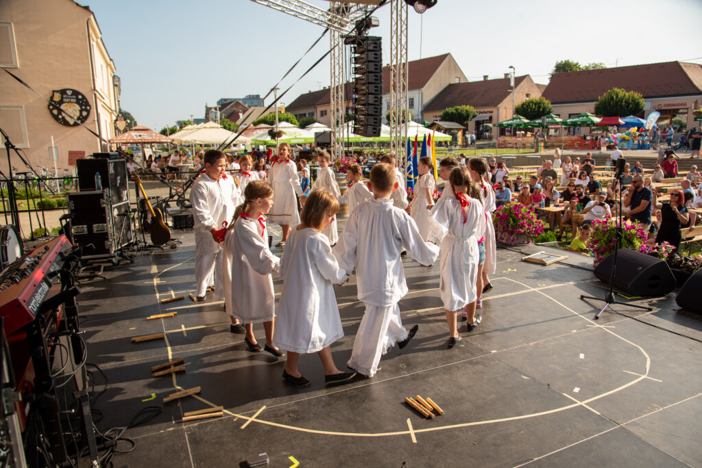 Malo Spravišće 5304 (55)