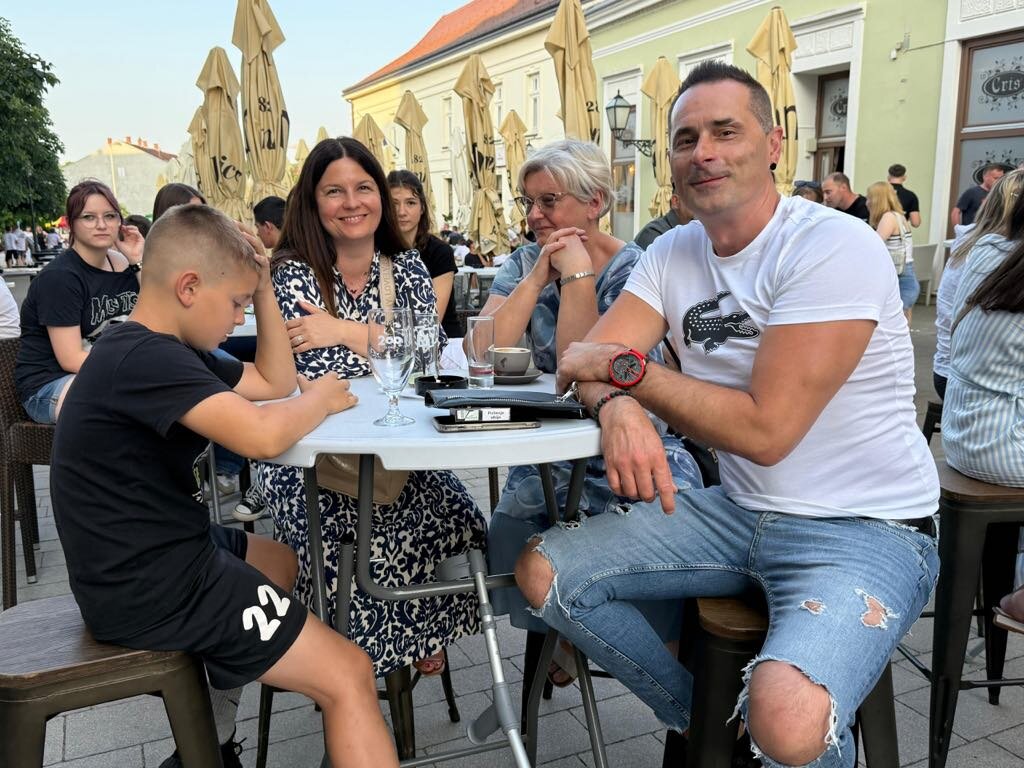 Raspjevani Prozori (13)