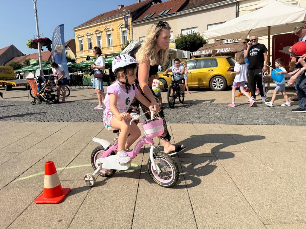 Sigurno I Vješto U Prometu (10)