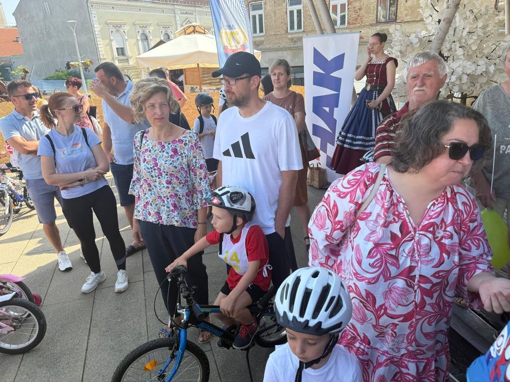 Sigurno I Vješto U Prometu (7)