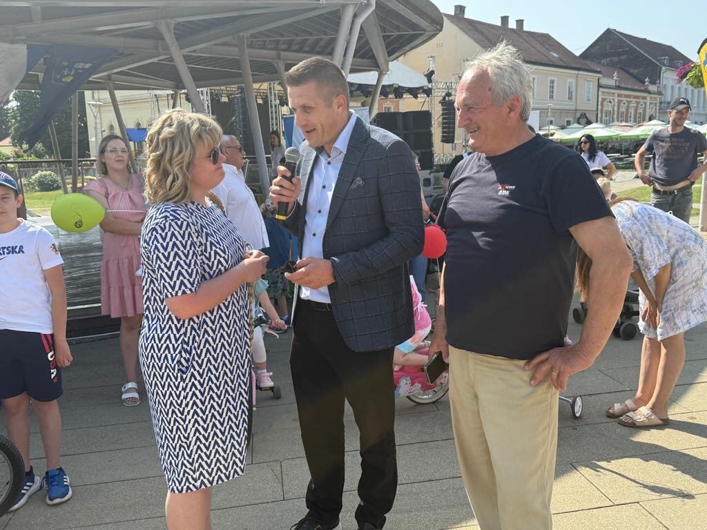 Sigurno I Vješto U Prometu (9)