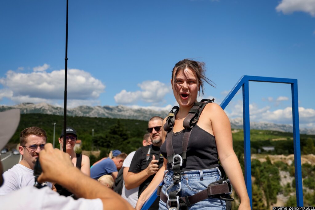 Otvorena sezona “Bungee jumpinga” na Masleničkom mostu