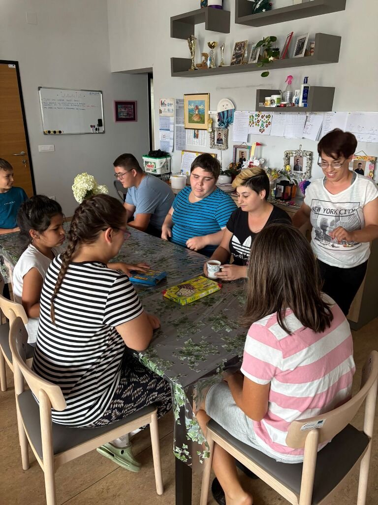 520624903 1186572656846130 8704442584906834411 N