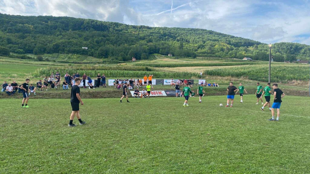 785c14a4 5543 46b1 9c46 E52b13b9e647