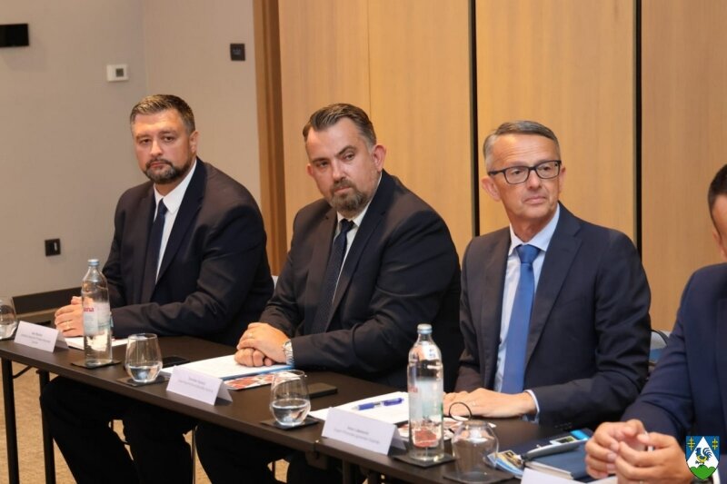 Whatsapp Image 2025 07 15 At 11.12.20 1 800x800 Equal