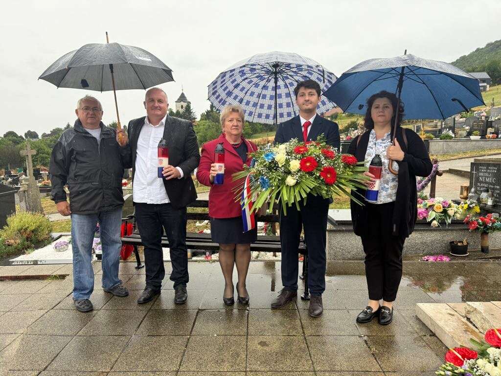 A4335501 Eeb9 4056 A1e9 57210c5ec26b