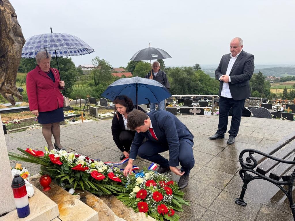 B37db4cb 0b57 4b1b 8f9c Cece7b837212