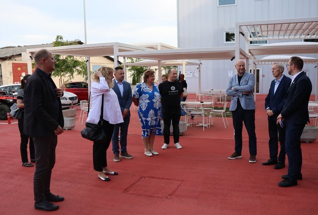 Kzz 21072518.jpg 648x432 Q85 Subsampling 2