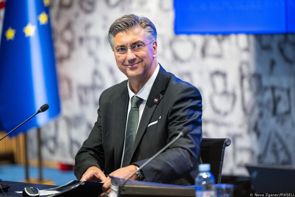 Plenković danas s papom, poklonit će mu monografiju “Incunabula Croatica”