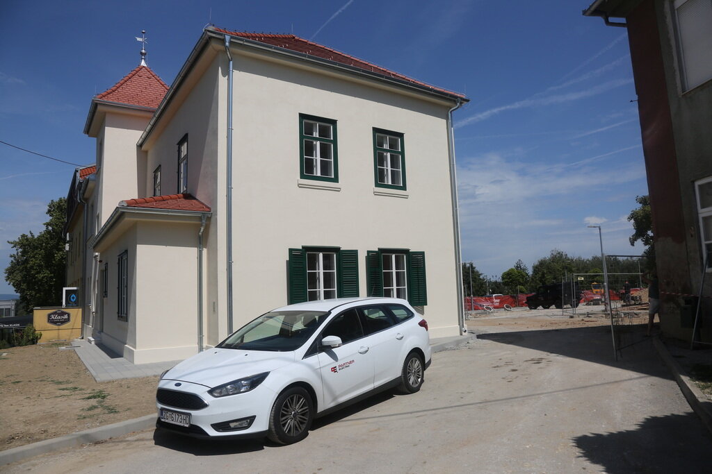 Vrbovec Primopredaja Galerije 02