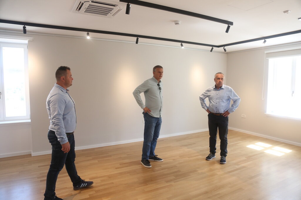 Vrbovec Primopredaja Galerije 09