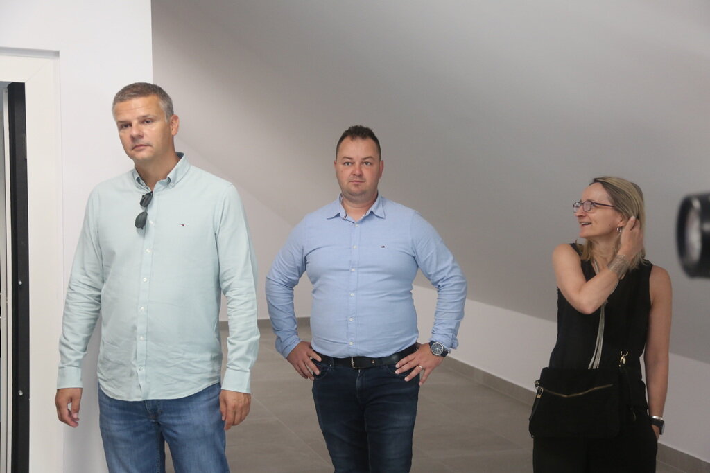 Vrbovec Primopredaja Galerije 12