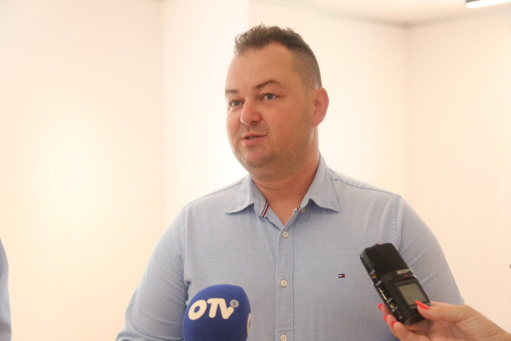 Vrbovec Primopredaja Galerije 16