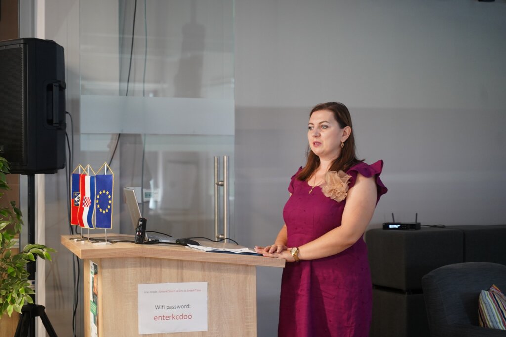 Zavrsna Konferencija Enter Lk (14)