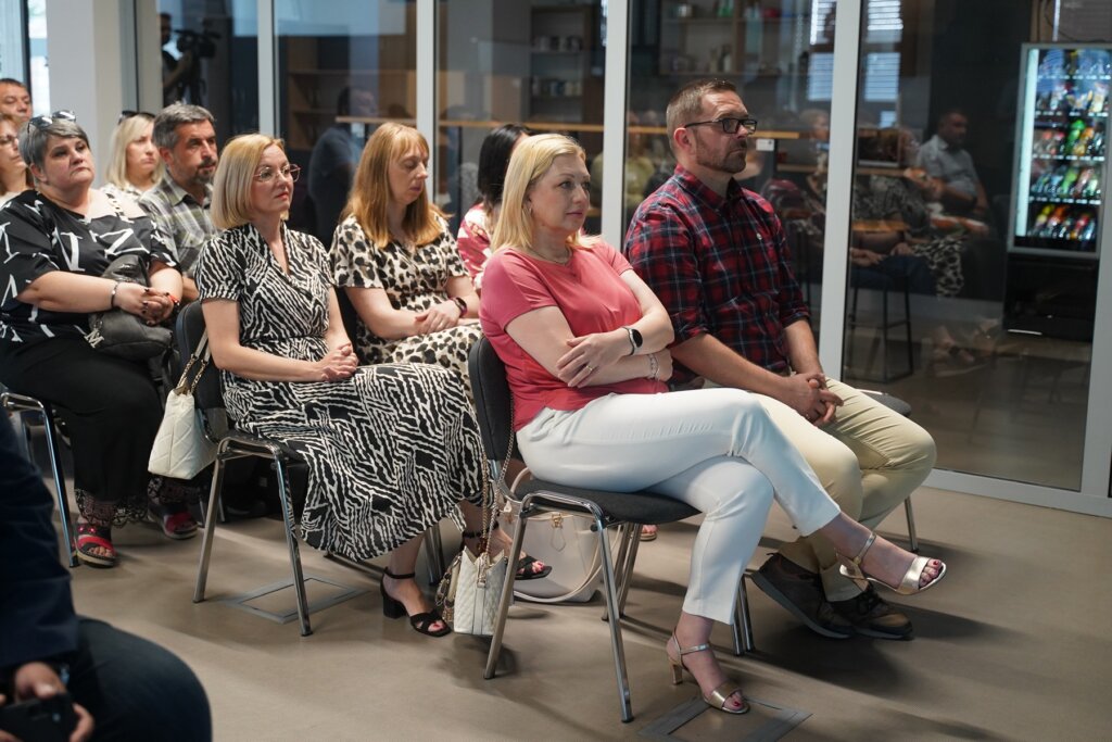 Zavrsna Konferencija Enter Lk (24)