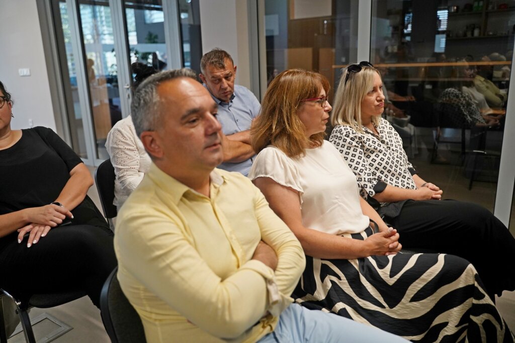 Zavrsna Konferencija Enter Lk (27)