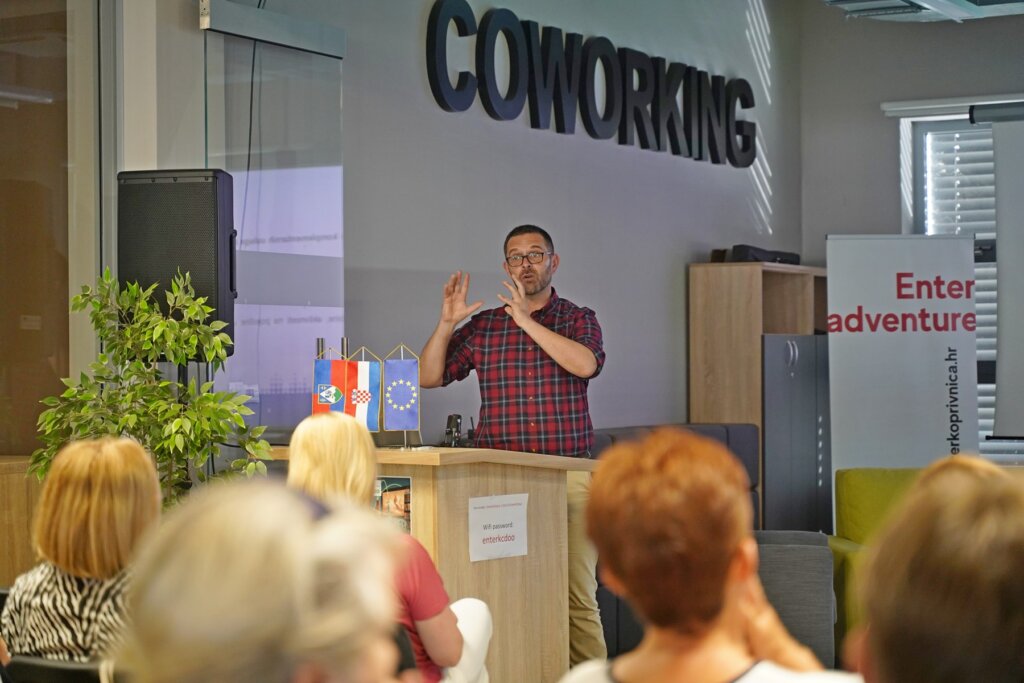 Zavrsna Konferencija Enter Lk (29)