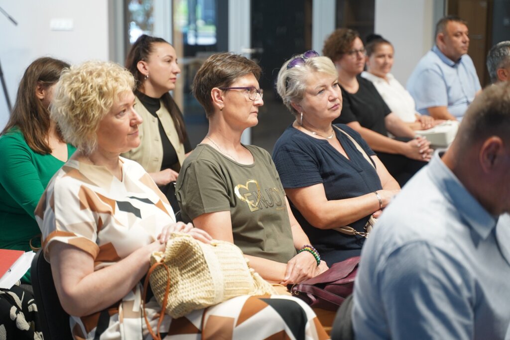 Zavrsna Konferencija Enter Lk (8)