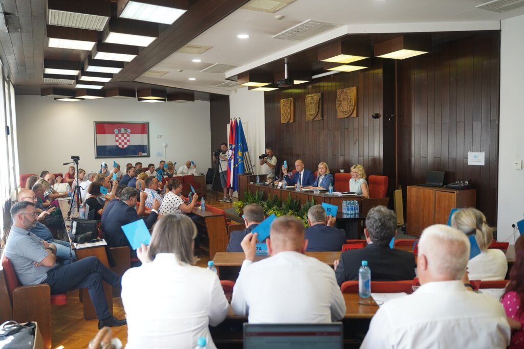 Zupanijska Skupstina Lk (15)