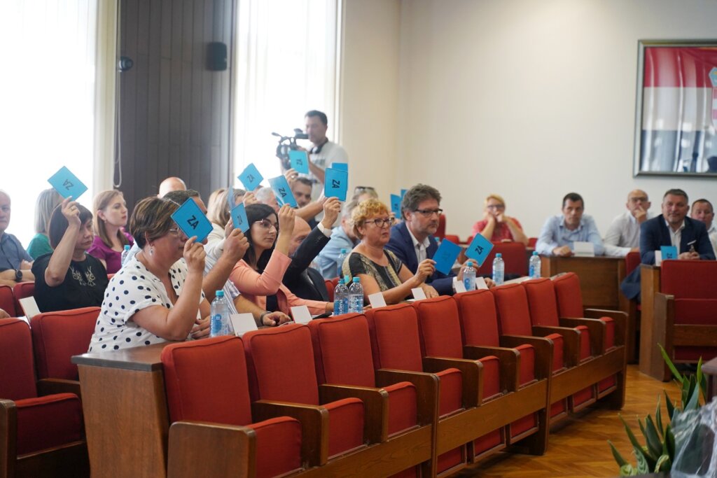 Zupanijska Skupstina Lk (22)