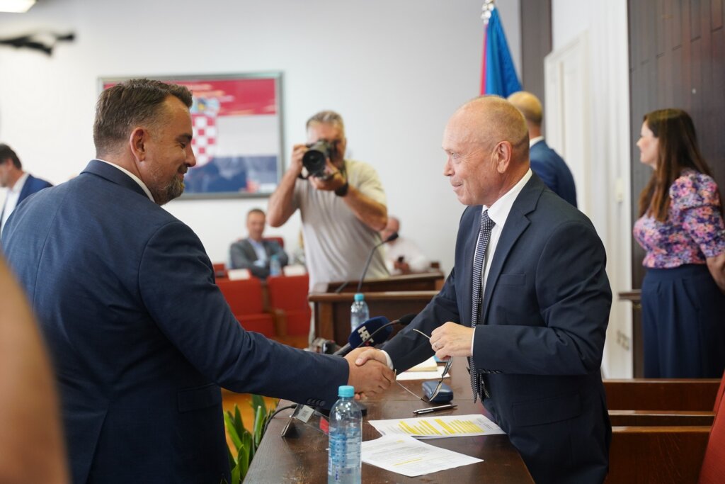 Zupanijska Skupstina Lk (27)