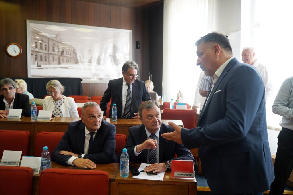 Zupanijska Skupstina Lk (28)