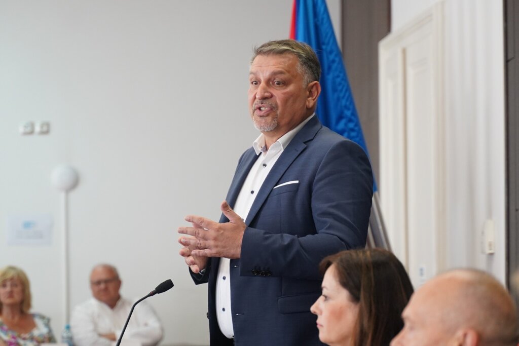 Zupanijska Skupstina Lk (35)