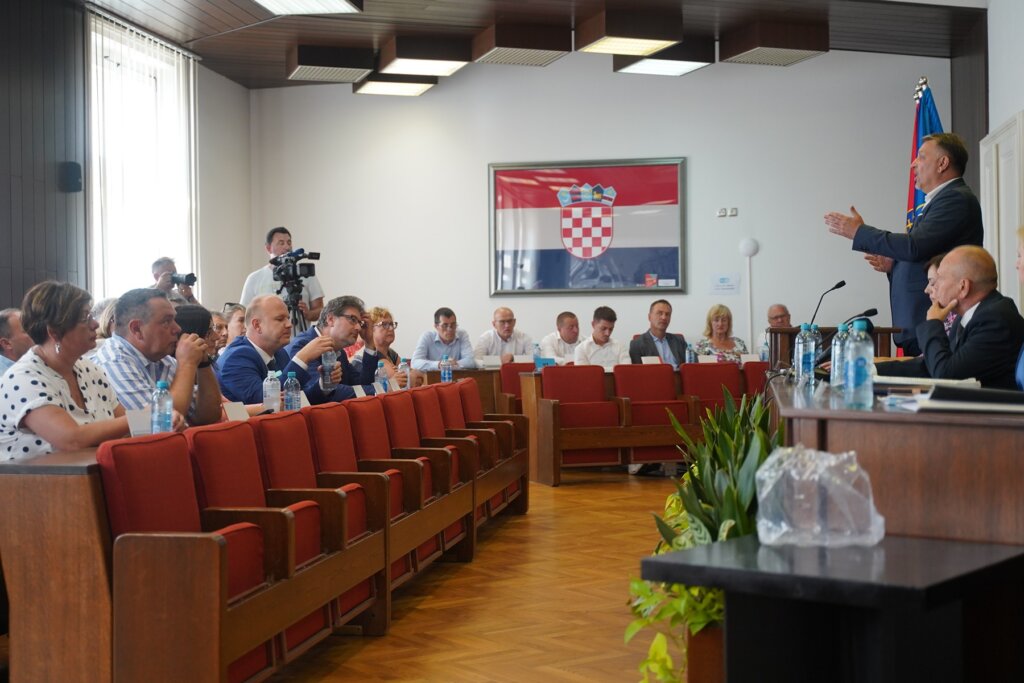 Zupanijska Skupstina Lk (36)