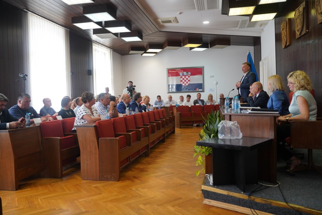 Zupanijska Skupstina Lk (37)