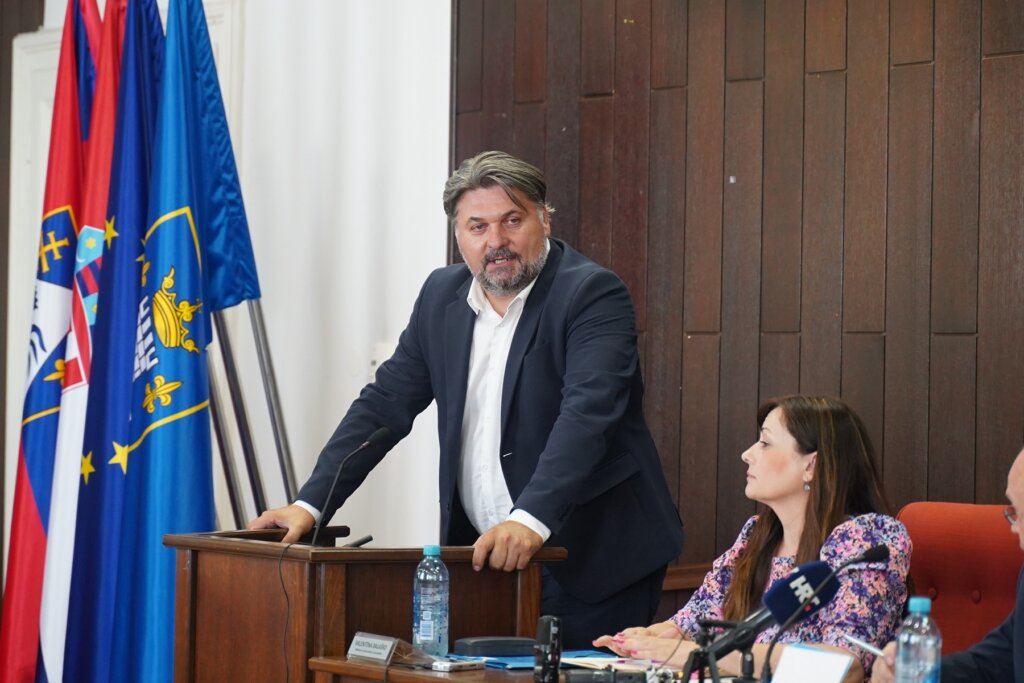 Zupanijska Skupstina Lk (39)