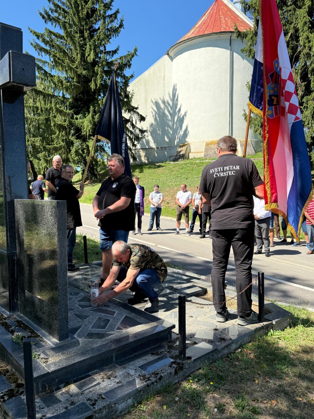 04cf7aef 0baa 402b 9507 Bc8c47933d0c