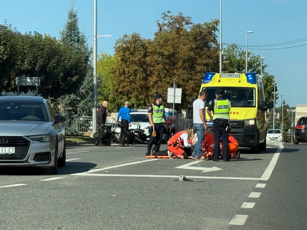 0878c27f D73b 4137 8319 44e048078b1c