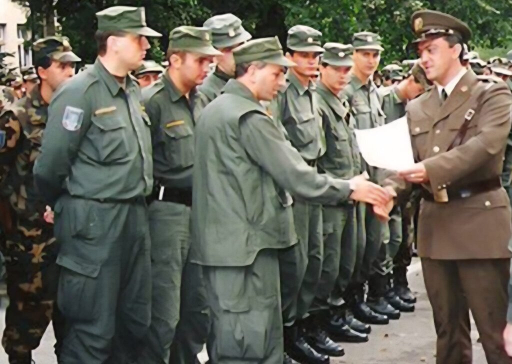 0bb7ccf1 4675 40fd A926 5563a2610efd