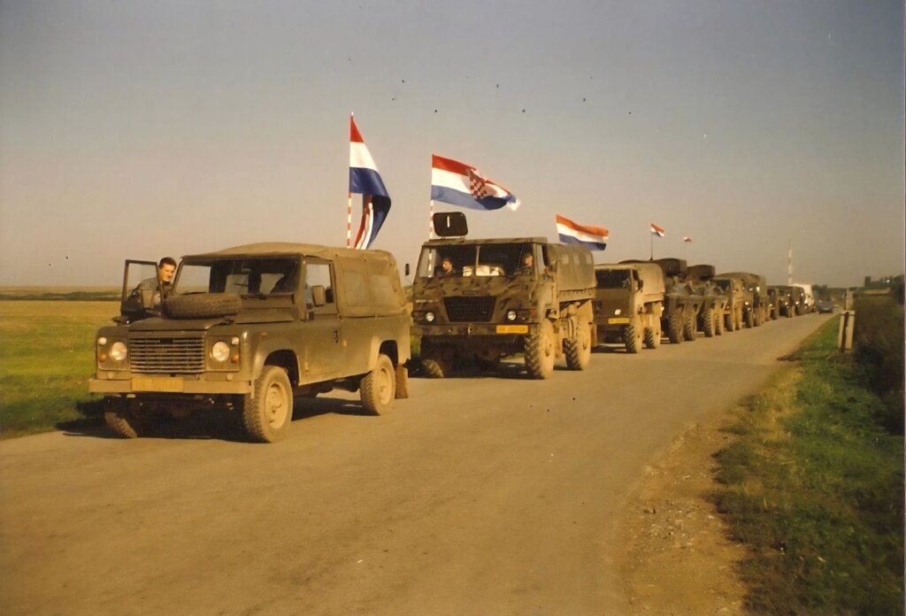 367a4359 7e9e 4f19 Ba19 F4fabbbead16