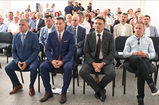 536276008 4216971958586145 4030057345128120898 N.jpg 648x432 Q85 Subsampling 2