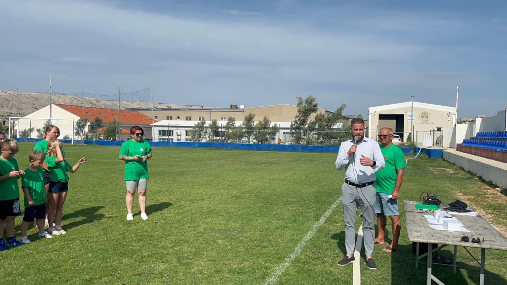 7557ba57 F4c5 4f04 9092 D3214c73fef6