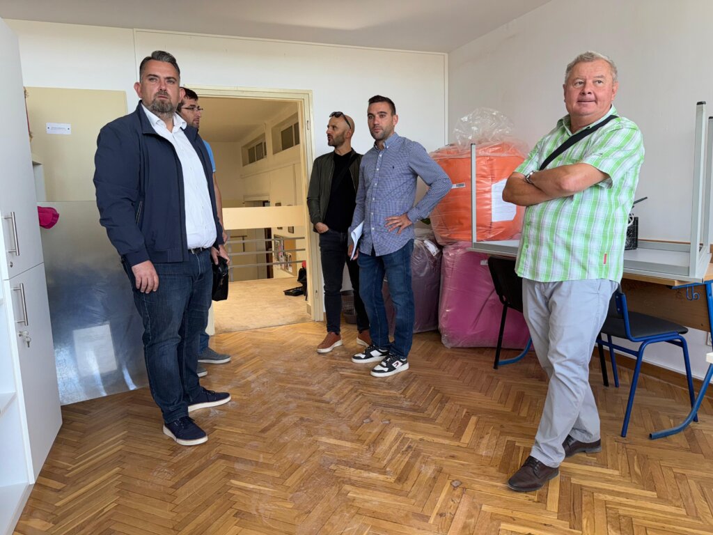 9048a197 53be 479d A73b 903b6ae6b1f1