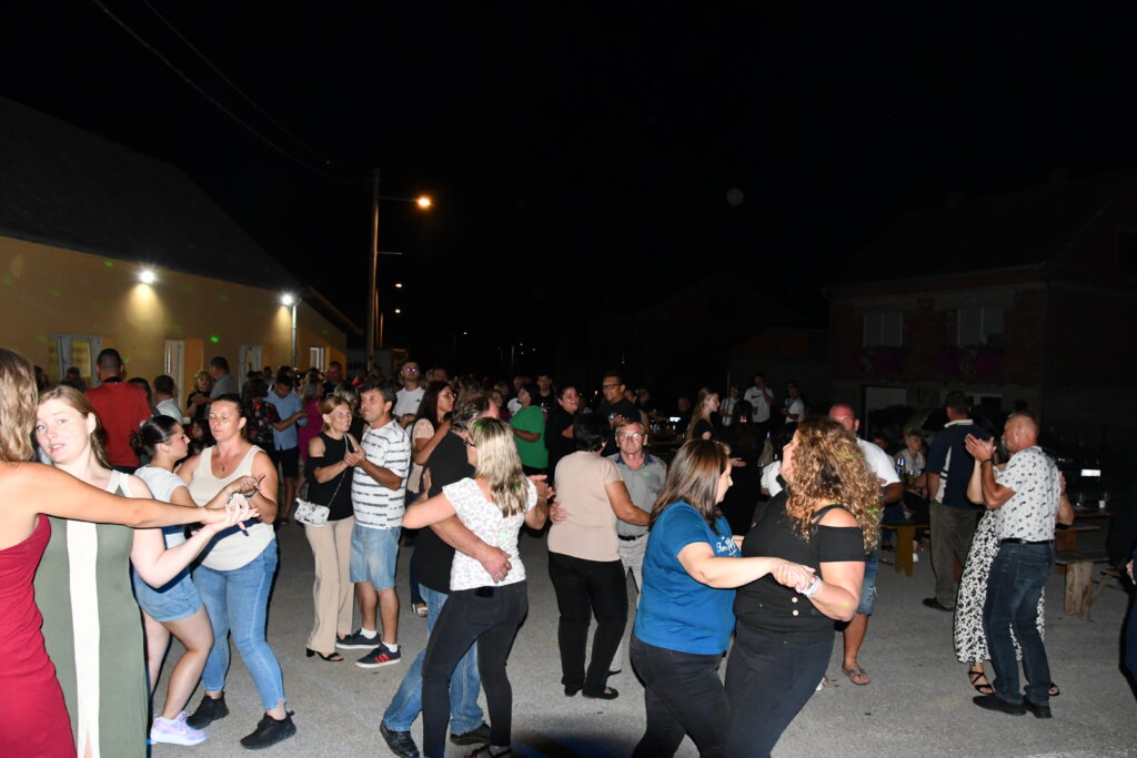 [FOTO/VIDEO] Condori rasplesali Špiranec