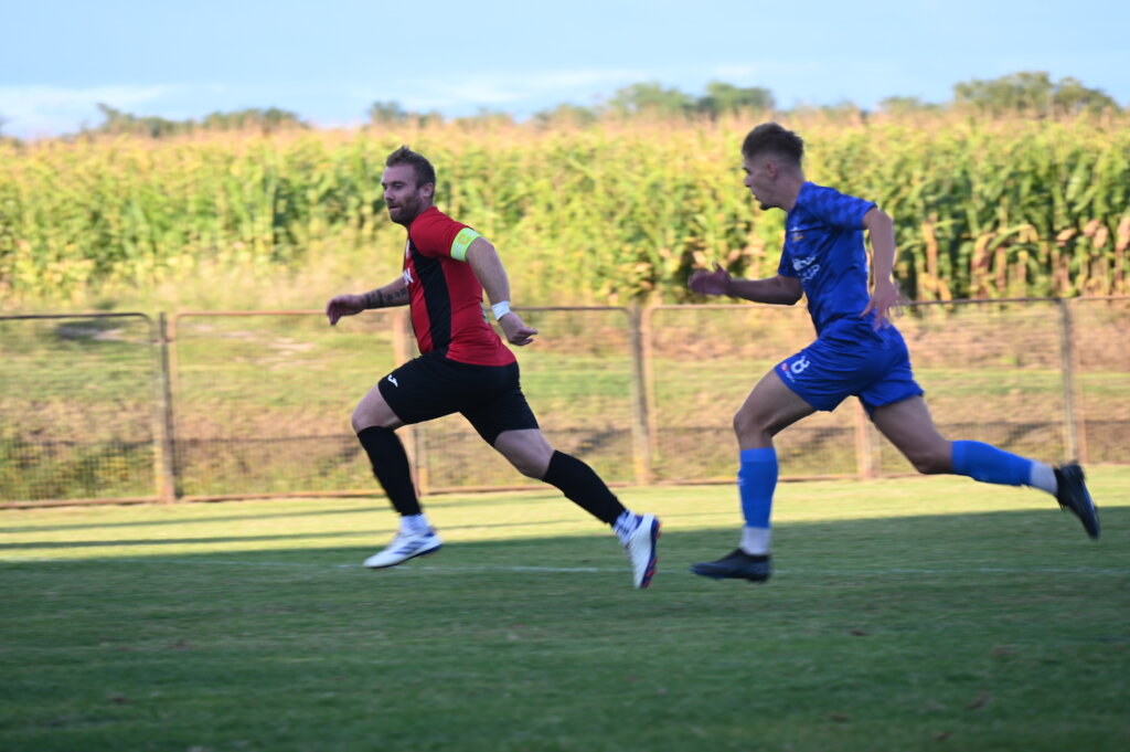 NOGOMET – JEDINSTVENA 1. ŽNL Turopolje povelo, Graničar slavio u Tučeniku s igračem manje