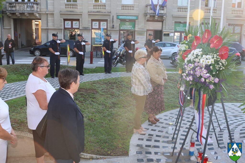 Dan Pobjede Polaganje Vijenaca 12