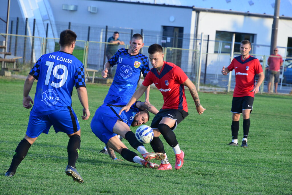 NOGOMET – PREMIER LIGA Poraz Lonje na domaćem travnjaku