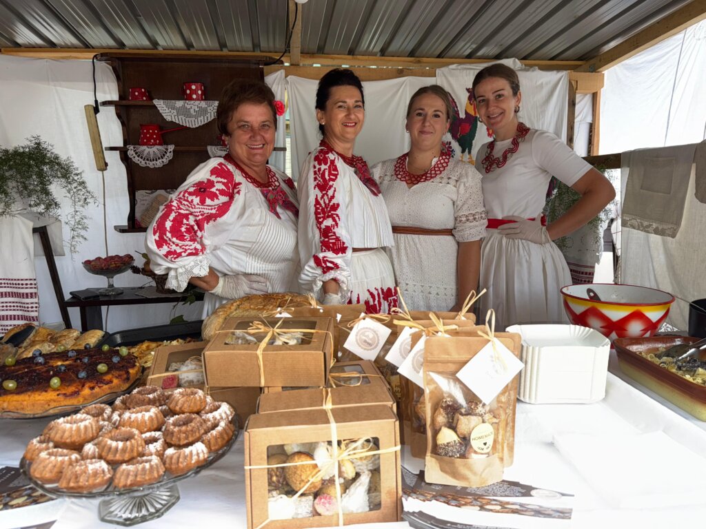 [FOTO/VIDEO] Vrbovec u znaku tradicije: Traje 44. manifestacija Kaj su jeli naši stari
