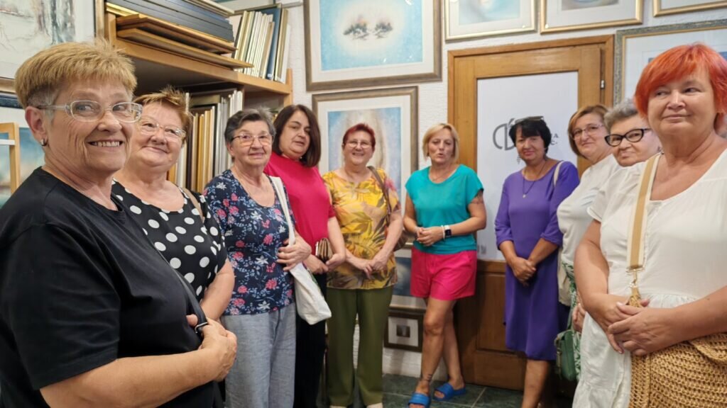 [FOTO] Udruga žena Đurđevca nastavila s aktivnostima posjetom Galeriji Bešenić