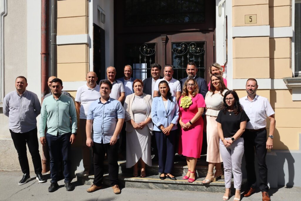 [FOTO] Komunalac Koprivnica partner u projektu “Besplatne bilježnice za osnovnoškolce” u županijskim školama