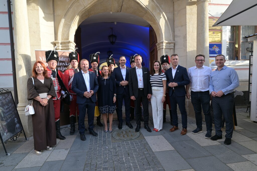 Ministrica Hrstić te ministri Glavina i Habijan na Špancirfestu