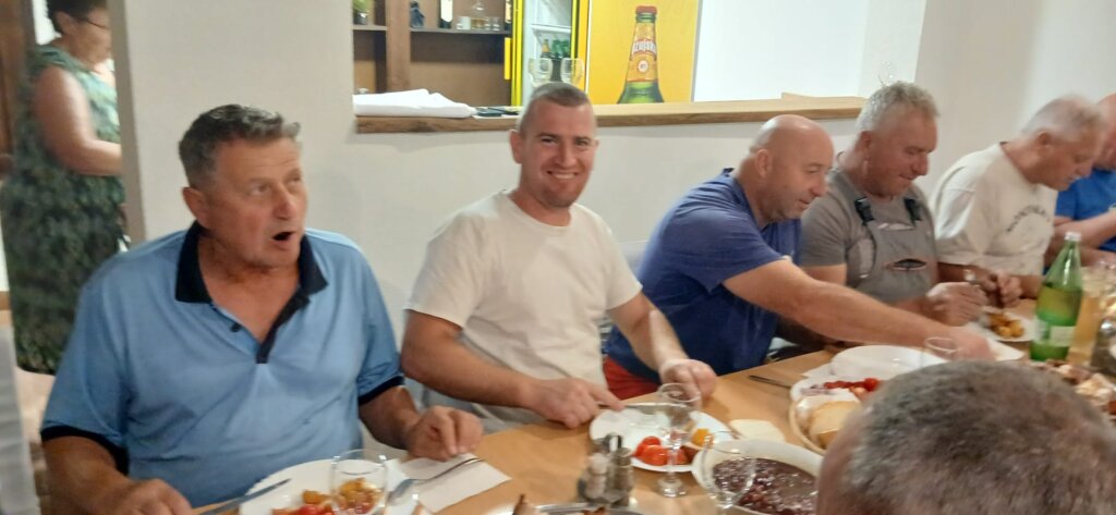 Photo 2025 08 25 19 40 37