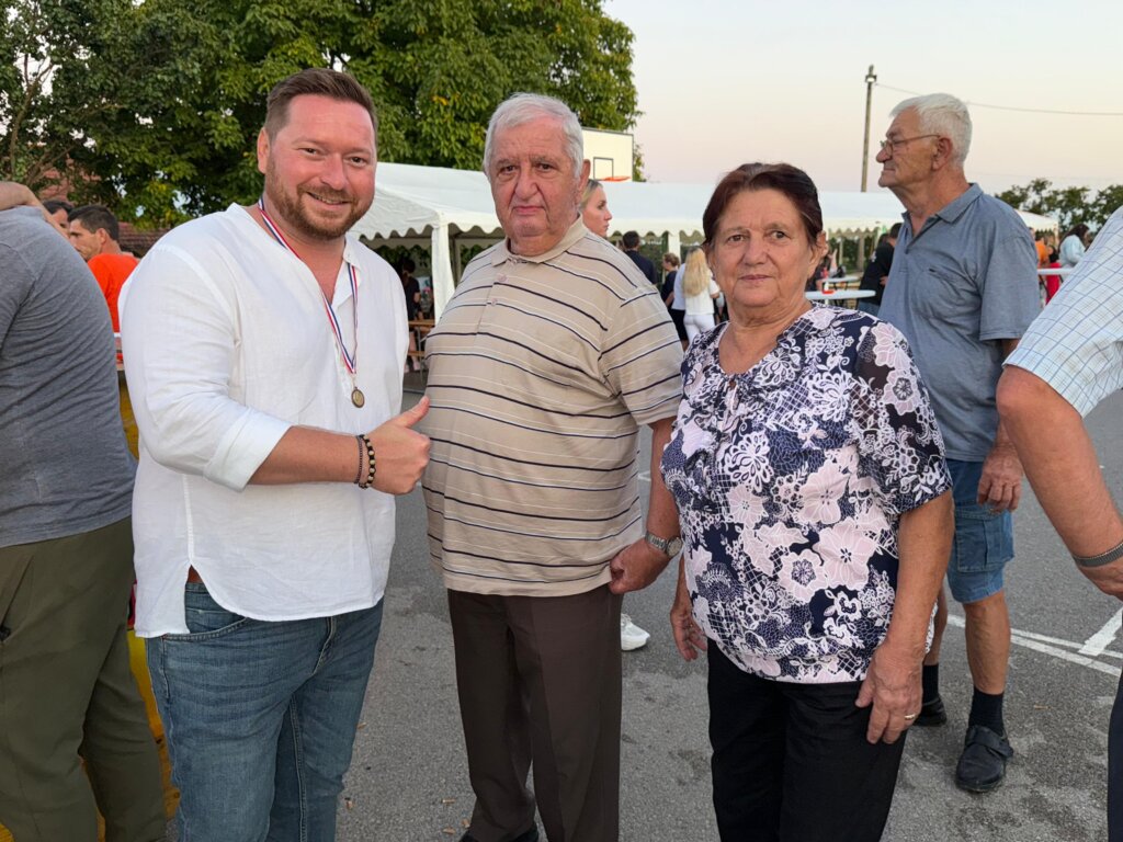 Photo 2025 08 31 19 48 57