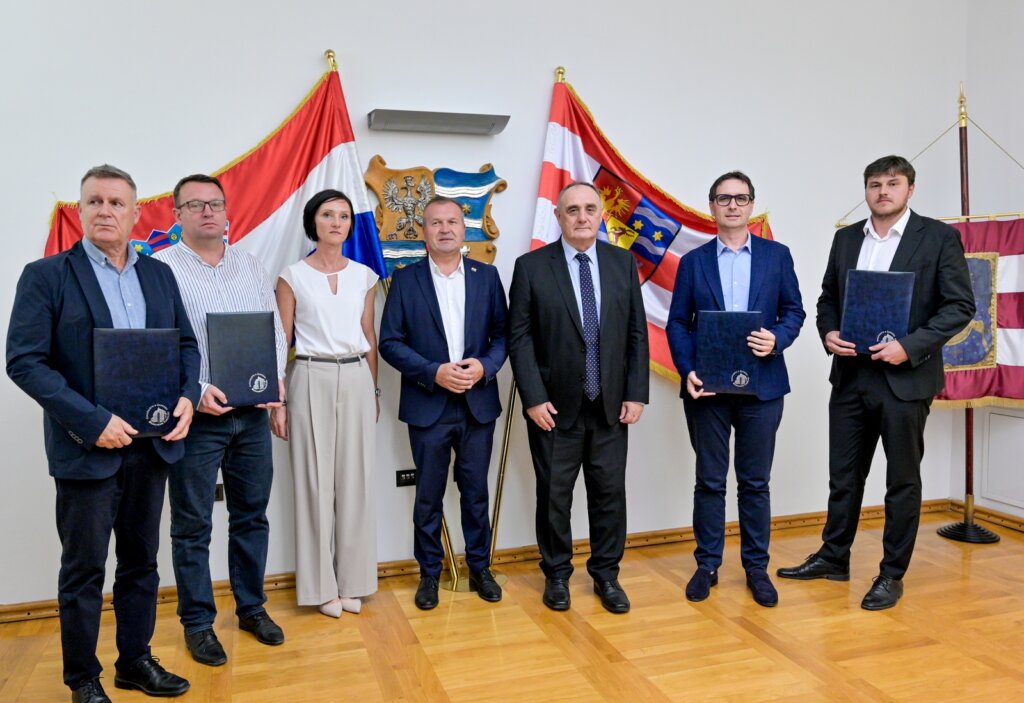 Potpisivanje Ugovora (2)