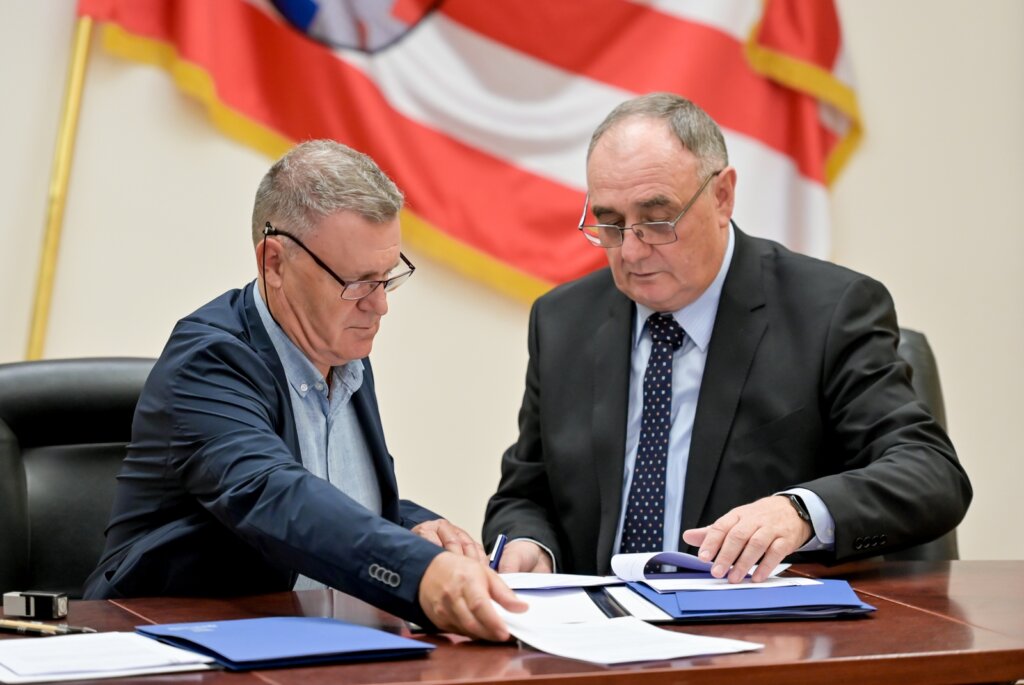 Potpisivanje Ugovora (5)